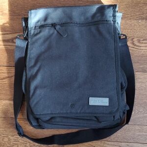 Black Dark Grey BellaRusso Crossbody Canvas Messenger Bag 14inch